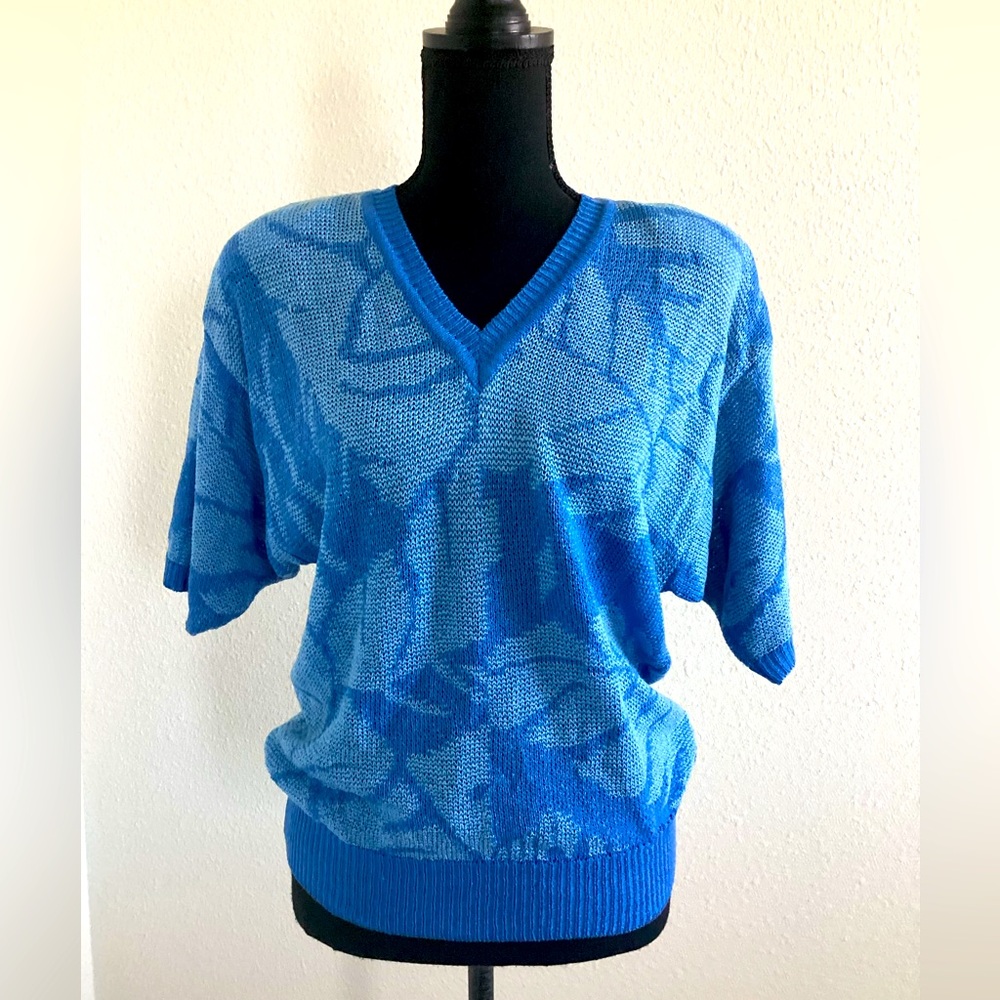 NWT Wilroy Sport top size S loose style